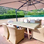 Blissful Escapes In By Just Апартаменты
