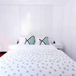 Blissful Escapes In By Just 公寓 *