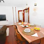 Blissful Escapes In By Just 公寓 波特斯